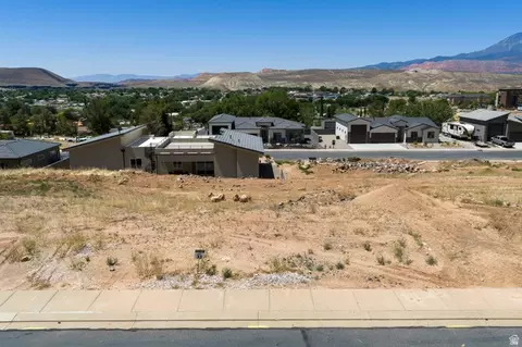 405 N 250 E #33, La Verkin, UT 84745