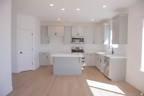 Kitchen - 1536 E Bigtooth Maple Ct #LOT EAGLE, Eagle Mountain, UT 84005 photo 1 of 1