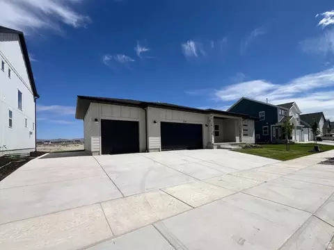 1159 E Blackfeet Dr #522, Eagle Mountain, UT 84005