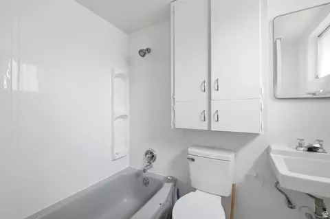Bath - 474 N 800 E, Provo, UT 84606 photo 3 of 3