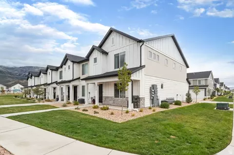 Exterior - 1373 S 3720 E, Spanish Fork, UT 84660 photo 4 of 7