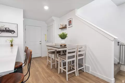 Dining - 1373 S 3720 E, Spanish Fork, UT 84660 photo 1 of 1
