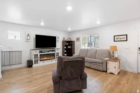 Living - 1373 S 3720 E, Spanish Fork, UT 84660 photo 1 of 1