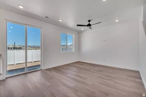 Living - 629 E Ryegrass Dr #309, Eagle Mountain, UT 84005 photo 1 of 2