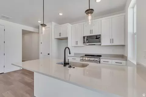 Kitchen - 629 E Ryegrass Dr #309, Eagle Mountain, UT 84005 photo 1 of 2