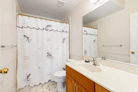 Bath - 298 E North Canyon Rd, Bountiful, UT 84010 photo 6 of 8