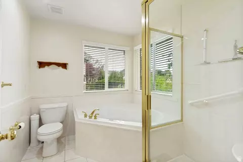 Bath - 298 E North Canyon Rd, Bountiful, UT 84010 photo 4 of 8