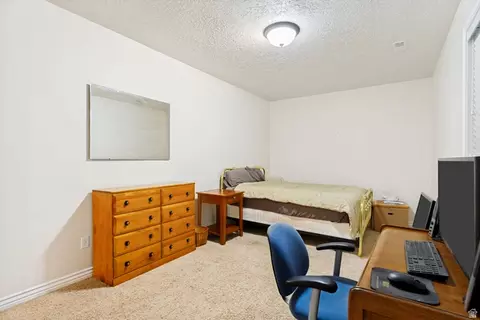 Bedroom - 298 E North Canyon Rd, Bountiful, UT 84010 photo 8 of 9
