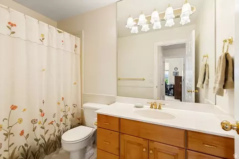 Bath - 298 E North Canyon Rd, Bountiful, UT 84010 photo 2 of 8