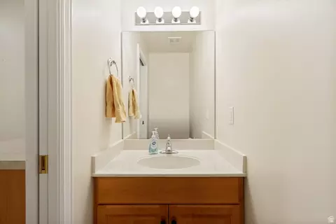 Bath - 298 E North Canyon Rd, Bountiful, UT 84010 photo 1 of 8