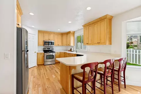 Kitchen - 298 E North Canyon Rd, Bountiful, UT 84010 photo 1 of 6