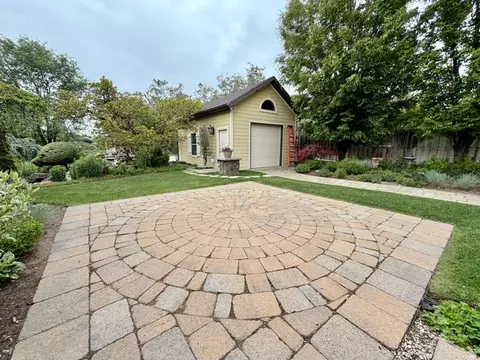 Exterior - 2205 E Sunset Dr, Layton, UT 84040 photo 12 of 16