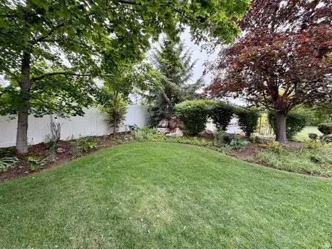 Exterior - 2205 E Sunset Dr, Layton, UT 84040 photo 6 of 16