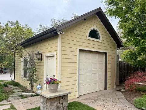 Exterior - 2205 E Sunset Dr, Layton, UT 84040 photo 11 of 16