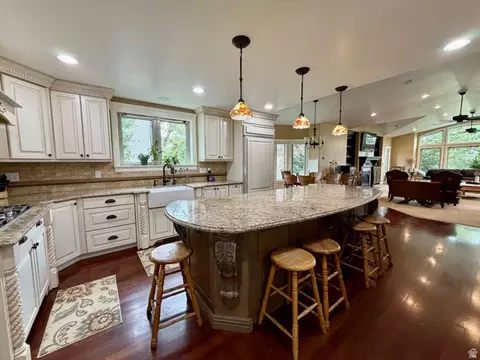 Kitchen - 2205 E Sunset Dr, Layton, UT 84040 photo 3 of 4