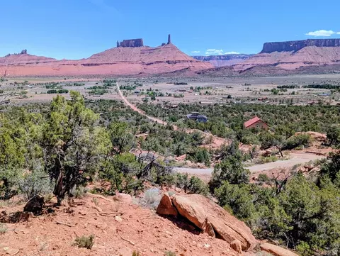 169 Shafer Ln #169, Castle Valley, UT 84532