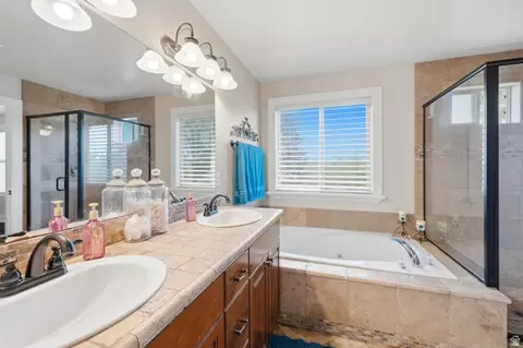 Bath - 1683 N Main St, Centerville, UT 84014 photo 1 of 4