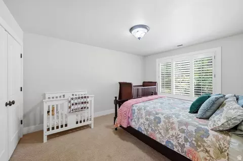 Bedroom - 1683 N Main St, Centerville, UT 84014 photo 4 of 7