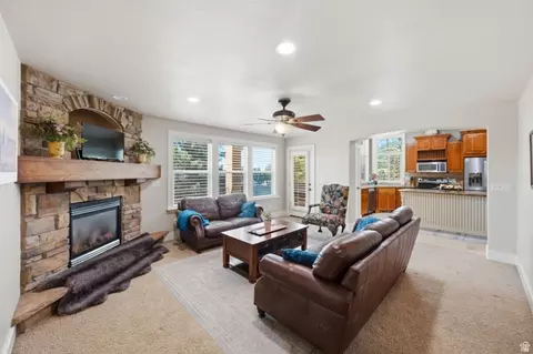 Living - 1683 N Main St, Centerville, UT 84014 photo 1 of 1