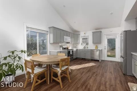 3131 Applewood Dr, Bountiful, UT 84010