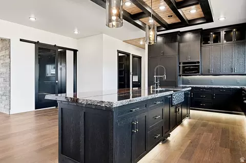 Kitchen - 2046 S Eagle Loop, Cedar City, UT 84720 photo 2 of 10