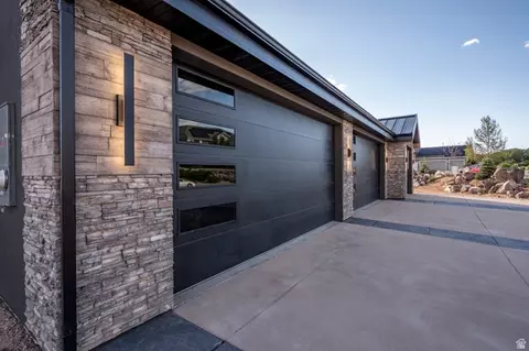 Exterior - 2046 S Eagle Loop, Cedar City, UT 84720 photo 8 of 12
