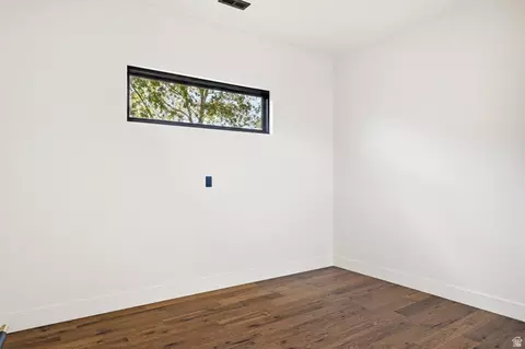 Bedroom - 2046 S Eagle Loop, Cedar City, UT 84720 photo 2 of 5