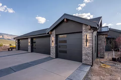 Exterior - 2046 S Eagle Loop, Cedar City, UT 84720 photo 9 of 12