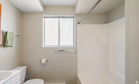 Bath - 1085 N Nayon Dr E #6, Layton, UT 84040 photo 1 of 2