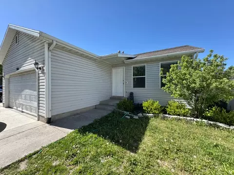 1614 W Eisenhower Way S, Salt Lake City, UT 84104