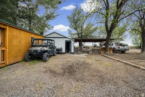 Exterior - 3045 N 3000 W, Sutherland, UT 84624 photo 11 of 21