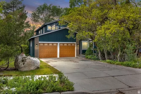 10062 S Bell Canyon Cir, Sandy, UT 84092