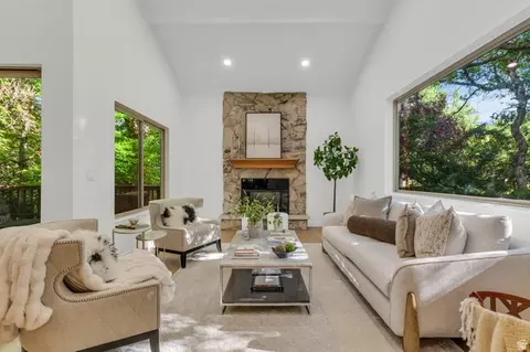 10062 S Bell Canyon Cir, Sandy, UT 84092