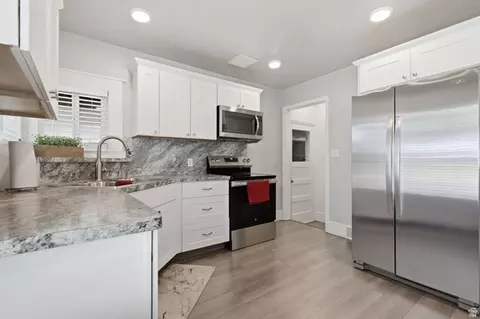 Kitchen - 282 W 500 N, Logan, UT 84321 photo 2 of 3