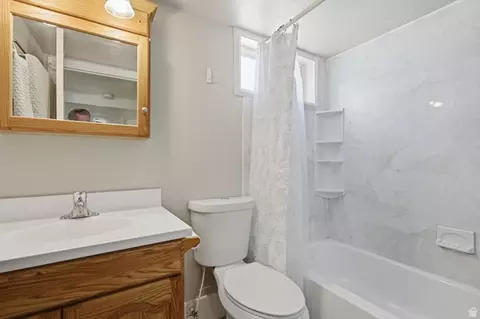 Bath - 282 W 500 N, Logan, UT 84321 photo 2 of 2
