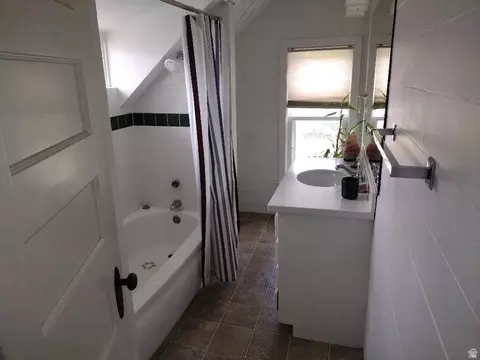 Bath - 157 W 500 S, Logan, UT 84321 photo 2 of 4