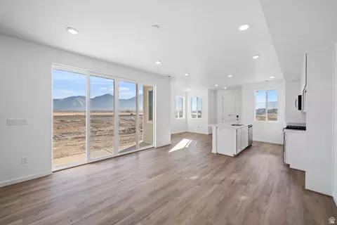 Living - 1338 E 1670 N #820, Payson, UT 84651 photo 2 of 3
