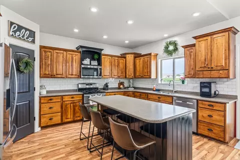 Kitchen - 130 N 100 E, Gunnison, UT 84634 photo 1 of 7