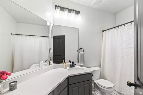 Bath - 130 N 100 E, Gunnison, UT 84634 photo 1 of 3