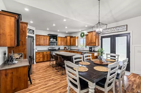 Dining - 130 N 100 E, Gunnison, UT 84634 photo 1 of 1