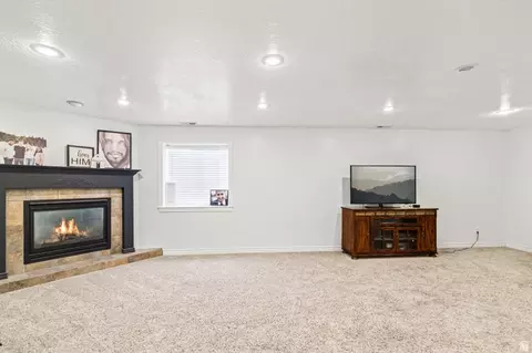 Living - 130 N 100 E, Gunnison, UT 84634 photo 1 of 1