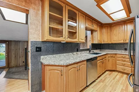 Kitchen - 175 W Washington Ave, Murray, UT 84107 photo 1 of 3