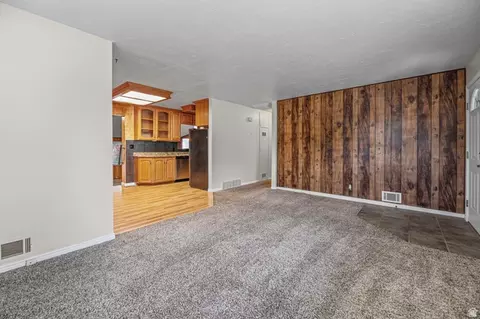 Living - 175 W Washington Ave, Murray, UT 84107 photo 2 of 8
