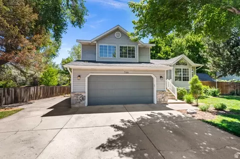 766 Rosewood Ln, Layton, UT 84041