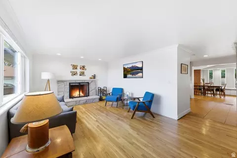 Living - 2675 S 450 E, Bountiful, UT 84010 photo 1 of 4