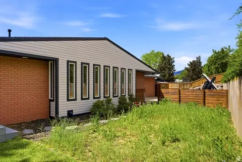 Exterior - 2675 S 450 E, Bountiful, UT 84010 photo 10 of 14