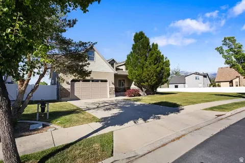 2482 W Adelaide Dr S, Riverton, UT 84065