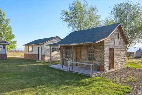 Exterior - 17845 N 8250 E, Mount Pleasant, UT 84647 photo 3 of 10