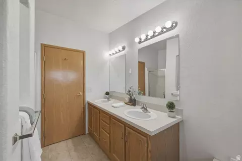 Bath - 17845 N 8250 E, Mount Pleasant, UT 84647 photo 2 of 4
