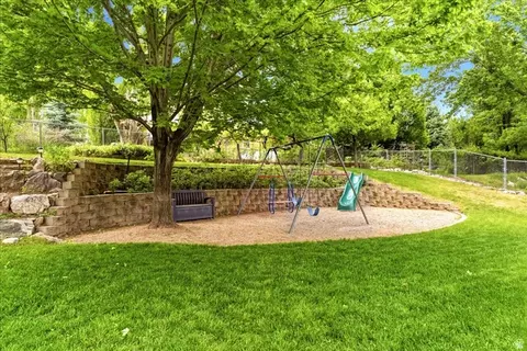 Exterior - 1987 Cedar Bench Dr, South Weber, UT 84405 photo 4 of 7